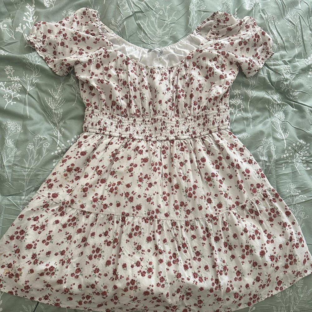 Hollister Stretchy Boho Princess Mini Skort Dress - White and Red Floral Pattern